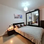 Sweet Apartment With Balcony In Luxury Complex
